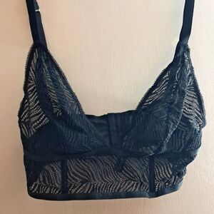 Victoria Secret Elegant Black Lace Bralette